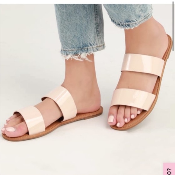 NIB Lulu’s Size 9 Time to Chill Patent Slide Sandals Nude - Picture 1 of 4